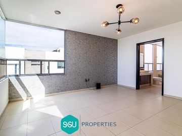 Se vende casa amplia en Centro Sur, Claustros de las Misiones