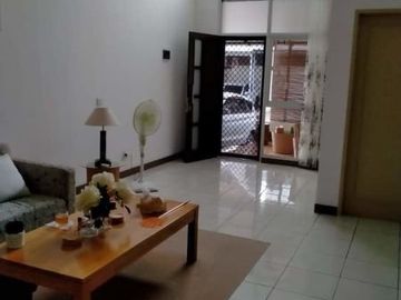Cocok utk org tua !! Rumah kota baru parahyangan dekat tol padalarang