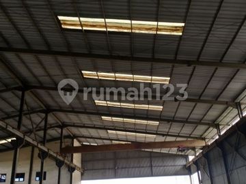 Gudang Mandiri Ijin Industri Proses Bangun di Legok Tangerang