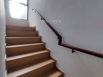 Dijual Rumah Bagus Siap Huni Di Lebak Bulus