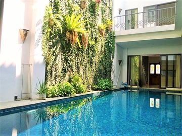 Disewakan Rumah di Kemang Kondisi Siap Huni Dengan Private Pool HSE-A0675