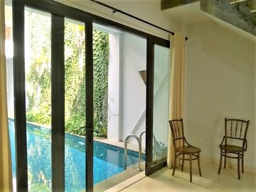 Disewakan Rumah di Kemang Kondisi Siap Huni Dengan Private Pool HSE-A0675