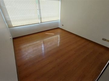 Arriendo 2D 2B estacionamiento y bodegaorm. en Santiago