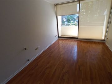 Arriendo 2D 2B estacionamiento y bodegaorm. en Santiago