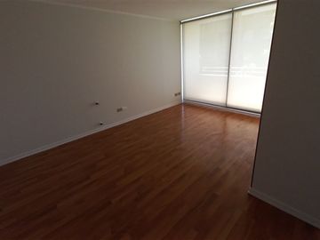 Arriendo 2D 2B estacionamiento y bodegaorm. en Santiago