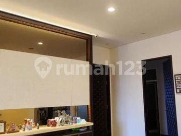 Rumah Mewah di Pik 3,5 Lantai Full Bangunan, Posisi Hook Ada Kolam Renang dan Rooftop