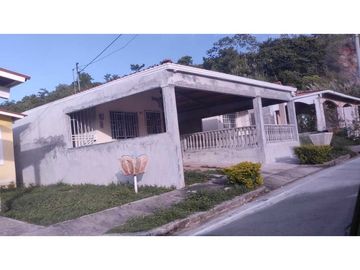 Se Vende Amplia Casa Acogedora en La Chorrera