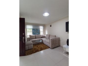 CASA DUPLEX EN VENTA BARRIO ALMENDROS ETAPA 2