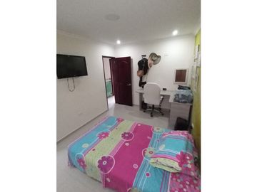 CASA DUPLEX EN VENTA BARRIO ALMENDROS ETAPA 2