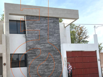 VENTA DE CASA CON LINDISIMOS ACABADOS EN COLONIA LAS PIEDRAS