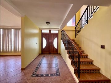 VENTA CASA EN ALTOS DEL MARIA GRANDE FRESCO ALTURA DE 945NIVEL 1825M2