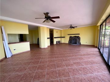 VENTA CASA EN ALTOS DEL MARIA GRANDE FRESCO ALTURA DE 945NIVEL 1825M2