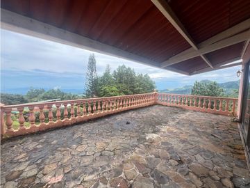 VENTA CASA EN ALTOS DEL MARIA GRANDE FRESCO ALTURA DE 945NIVEL 1825M2
