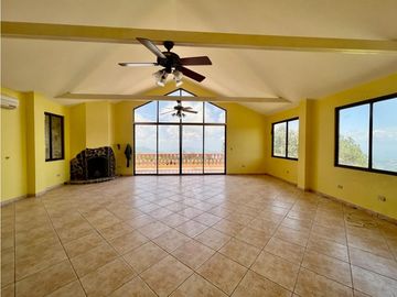 VENTA CASA EN ALTOS DEL MARIA GRANDE FRESCO ALTURA DE 945NIVEL 1825M2