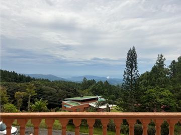 VENTA CASA EN ALTOS DEL MARIA GRANDE FRESCO ALTURA DE 945NIVEL 1825M2