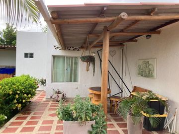 casa en venta en salinas de rey. Cod V104860