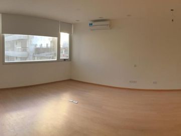 Departamento 1 ambiente con cochera venta Recoleta