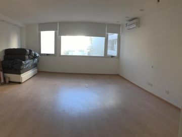 Departamento 1 ambiente con cochera venta Recoleta