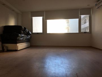 Departamento 1 ambiente con cochera venta Recoleta
