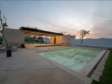 Casa en venta en privada al norte de Mérida en Cholul
