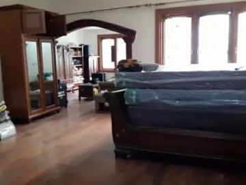 Rumah besar, mewah dan ada kosan 26 kamar