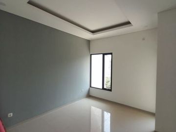 Rumah Dekat Green Lake City