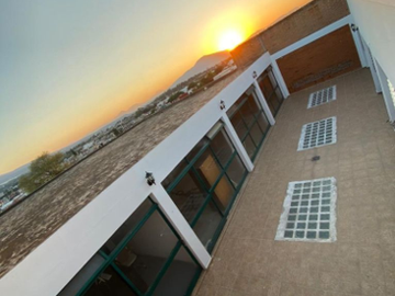 Casa con local en venta en el Centro de Morelia $18,000,000
