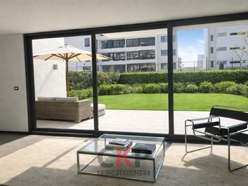 TownHouse con JARDIN PRIVADO 4 D en San Carlos de Apoquindo