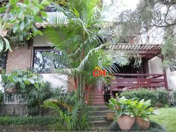 Dijual Rumah di Cisitu Indah Dago Bandung - Utara dkt Kampus ITB