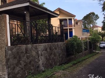 RUMAH CANTIK VILLA BANDUNG INDAH CILEUNYI: JARANG ADA!