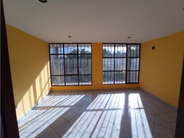 Se vende casa/edificio en San Juan Tilcuautla, Hidalgo, centro.