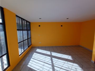 Se vende casa/edificio en San Juan Tilcuautla, Hidalgo, centro.