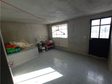 Se vende casa/edificio en San Juan Tilcuautla, Hidalgo, centro.
