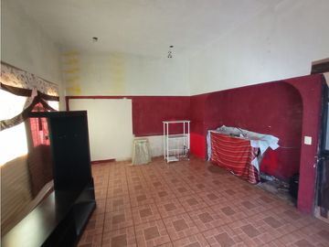 Se vende casa/edificio en San Juan Tilcuautla, Hidalgo, centro.
