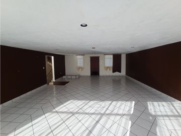 Se vende casa/edificio en San Juan Tilcuautla, Hidalgo, centro.