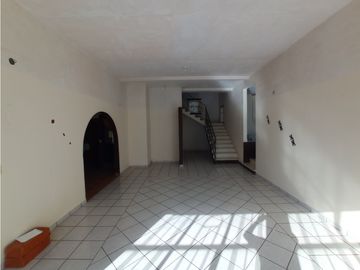 Se vende casa/edificio en San Juan Tilcuautla, Hidalgo, centro.