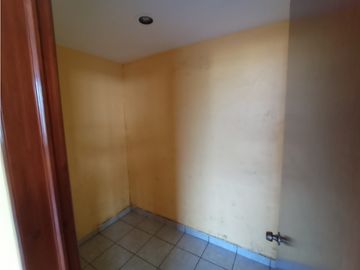Se vende casa/edificio en San Juan Tilcuautla, Hidalgo, centro.