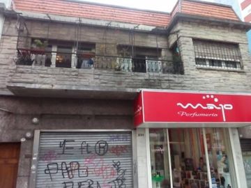 Casa PH en venta en Lanus Oeste
