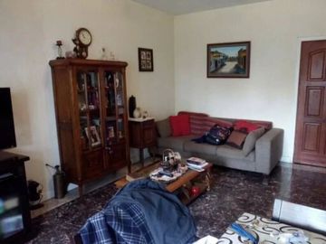Casa PH en venta en Lanus Oeste