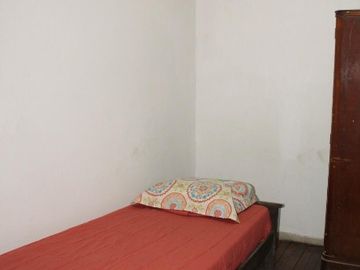 Casa PH en venta en Constitucion
