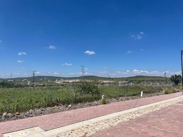 VENTA TERRENO  CD MADERAS CORREGIDORA