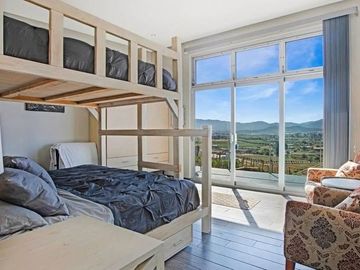 6000 m2 VIÑEDOS CON CASAS EN VALLE DE GUADALUPE