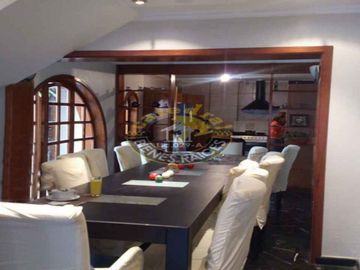 Casa de venta en Centro de Cuenca – código:11711
