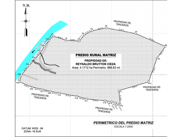 Terreno con rio Ahuashiyacu y abundate vegetacion