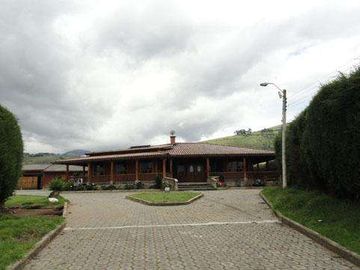 Hacienda de venta en Cayambe 43 hectáreas