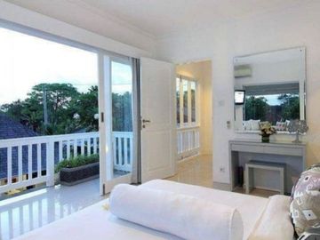 Villa Mewah Di Batu Belig Seminyak Dekat Ke Pantai