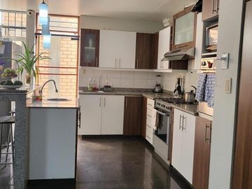 ¡Venta De Hermosa Casa En Sol De La Molina!