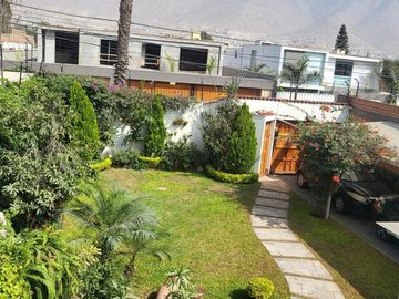¡Venta De Hermosa Casa En Sol De La Molina!