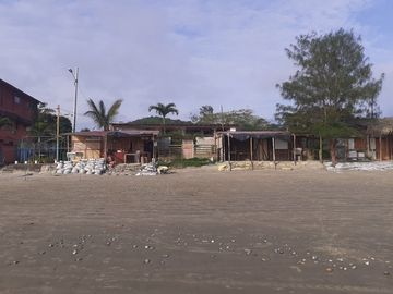 San Jose-The Malibu of Ecuador: Se Vende Casa Frente al Mar en San José