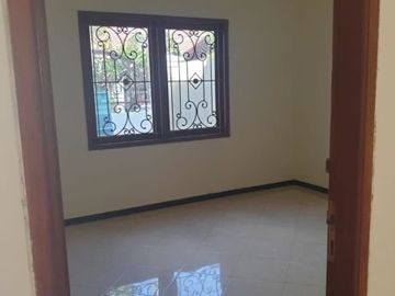 Rumah Babatan Pratama STRATEGIS, FULL RENOV